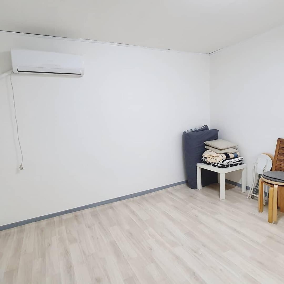 Gyeongchun Line Forest Private House * Seoul